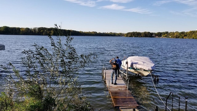205 Lake Park Blvd, Fairmont, MN 56031 - dock area with a water view and boat lift