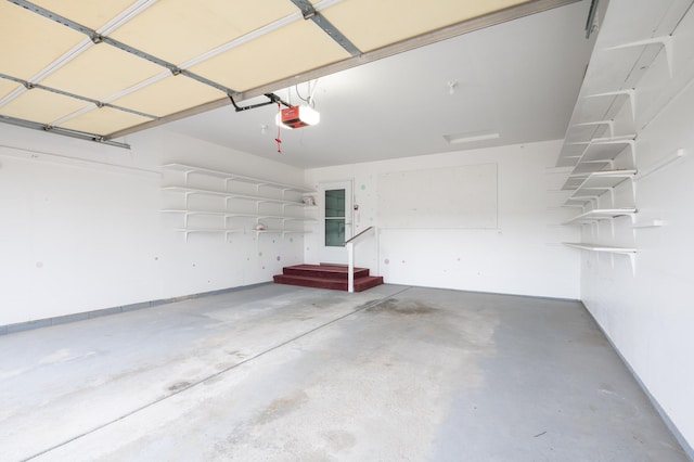 1930 Westridge Cir, Stillwater, MN 55082 - garage with a garage door opener