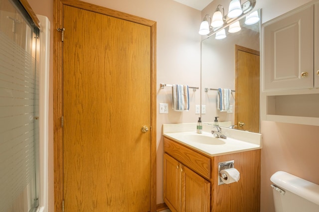 1930 Westridge Cir, Stillwater, MN 55082 - bathroom featuring toilet, a shower with door, and vanity