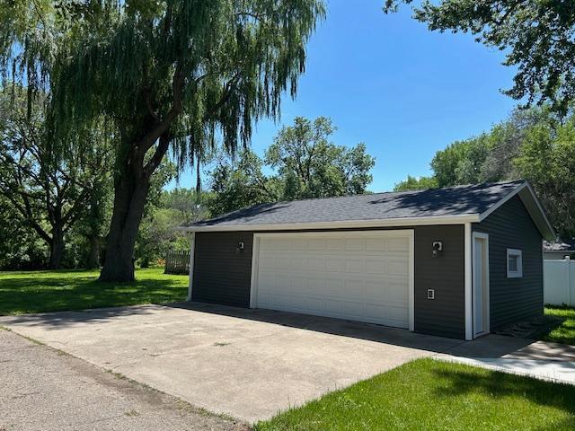309 4th St, Marshall, MN 56258 - view of detached garage