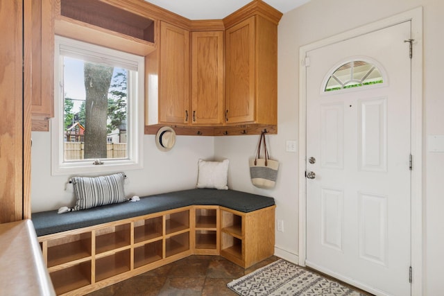 1215 Eleanor Ave, Saint Paul, MN 55116 - view of mudroom