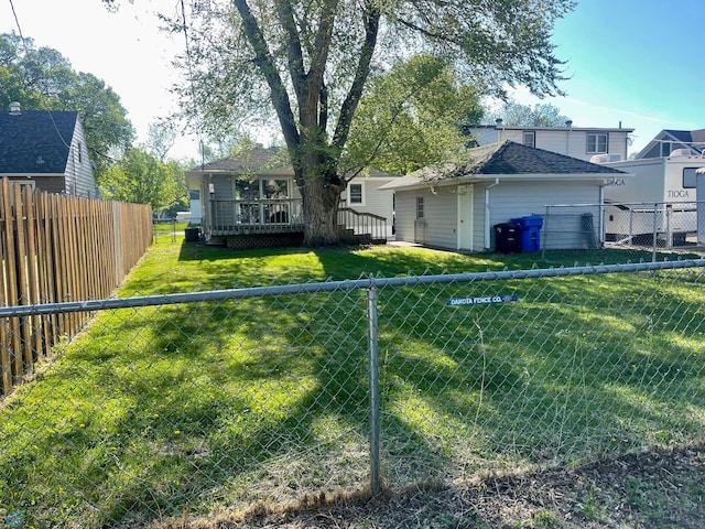 1630 7th St N, Fargo, ND 58102 - view of yard featuring a deck