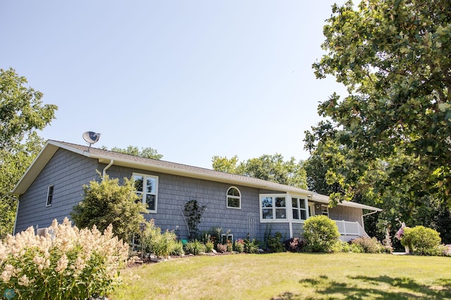 28040 Anchor Rd, Detroit Twp, MN 56501 - view of front facade with a front yard