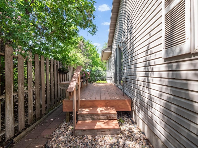 509 Kinkead Dr NW, Alexandria, MN 56308 - deck featuring fence