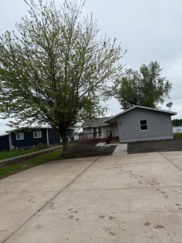 14646 Tradewinds Rd, Lake Eunice Twp, MN 56511 - view of front of home