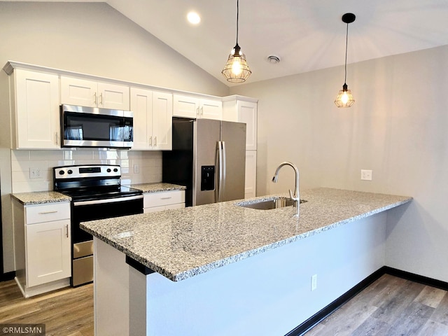 2015 Clark St, Saint Peter, MN 56082 - photo 3
