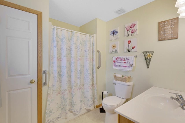 2245 198th St W, Faribault, MN 55021 - bathroom featuring toilet, vanity, and a shower with curtain