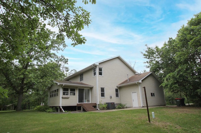 10551 Shore Dr, Merrifield, MN 56465 - back of house featuring a yard