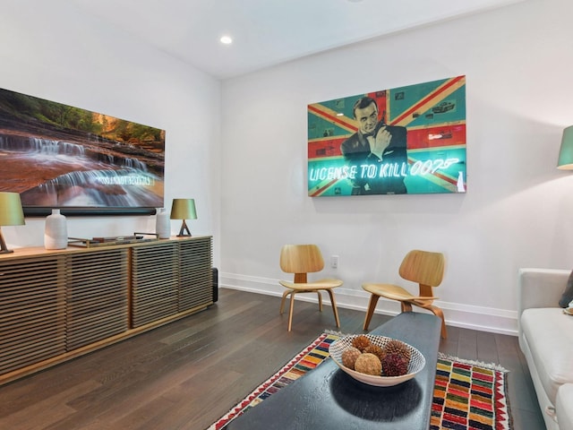 1111 River Pkwy Unit 33A, Minneapolis, MN 55415 - sitting room featuring baseboards, wood finished floors, and recessed lighting