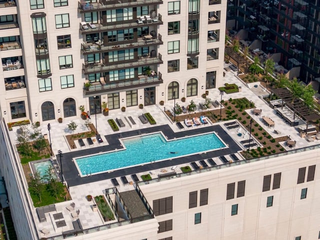 1111 River Pkwy Unit 33A, Minneapolis, MN 55415 - view of pool
