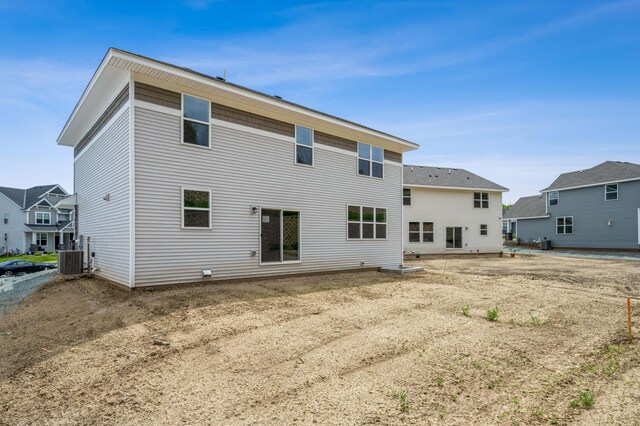 7353 Auburn Ln, Inver Grove Heights, MN 55077 - rear view of house featuring central AC unit
