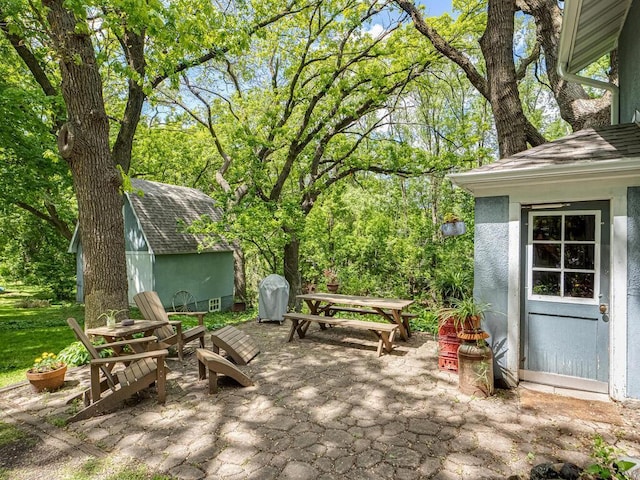 15210 Mckenzie Blvd, Minnetonka, MN 55345 - view of patio
