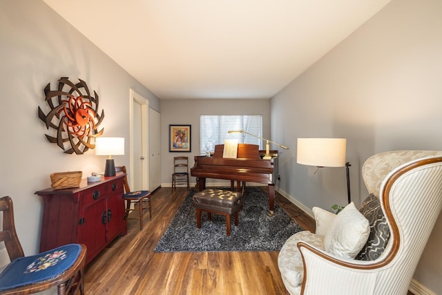2513 Aspen Ln SW, Rochester, MN 55902 - living area with wood finished floors and baseboards