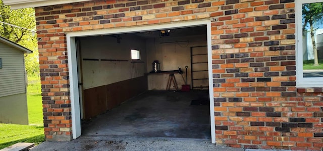 410 Wedgewood Rd, Albert Lea, MN 56007 - view of garage