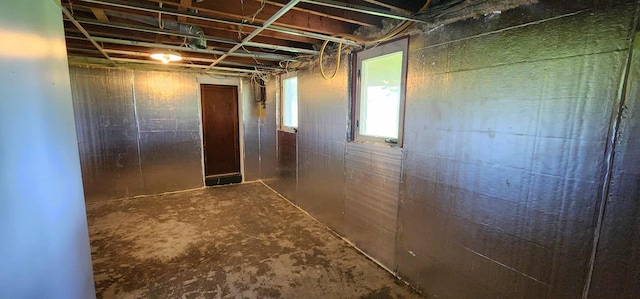 410 Wedgewood Rd, Albert Lea, MN 56007 - view of hallway