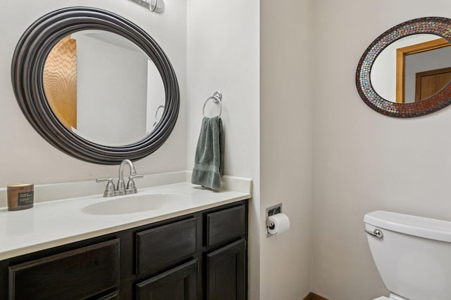 1039 Briar Creek Rd, Eagan, MN 55123 - bathroom featuring toilet and vanity