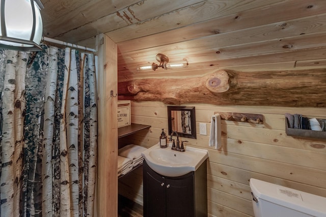17377 Paradise Shores Rd, Maple Grove Twp, MN 56401 - full bathroom with vanity and curtained shower