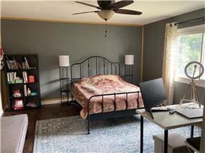 3422 Highlander Dr, Eagan, MN 55122 - bedroom with baseboards and wood finished floors