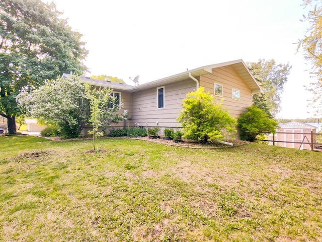 620 Maple St, Dassel, MN 55325 - view of yard