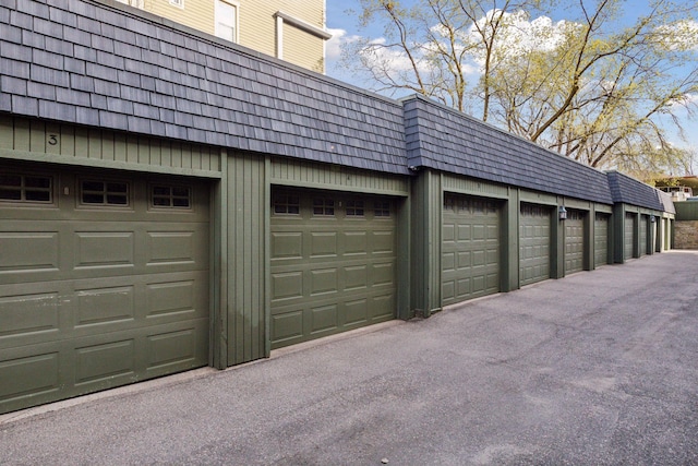 8 Grove St Unit 8B, Minneapolis, MN 55401 - view of garage