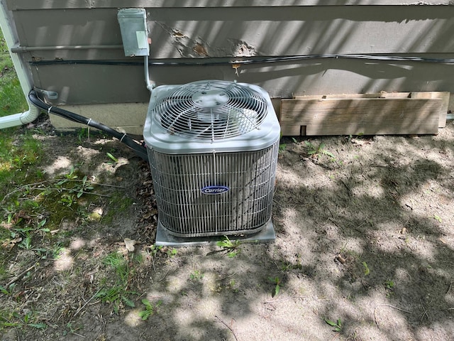 409 14th Ave, Grand Rapids, MN 55744 - exterior view of central air condition unit