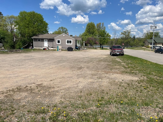 409 14th Ave, Grand Rapids, MN 55744 - view of yard