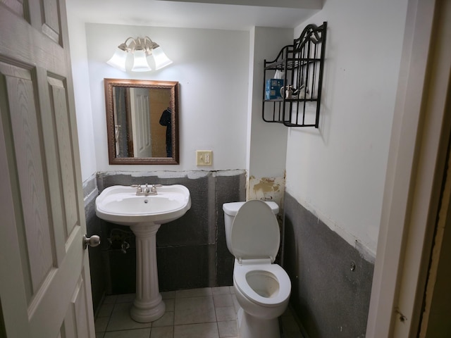 214 Central Ave, Truman, MN 56088 - half bath with toilet and tile patterned flooring