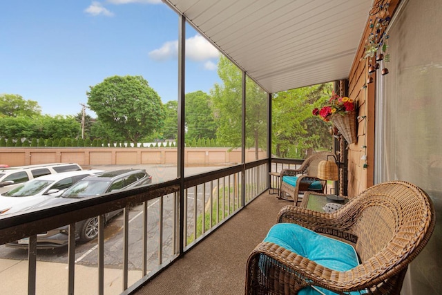 5450 Three Points Blvd Unit 623, Mound, MN 55364 - sunroom / solarium featuring healthy amount of natural light