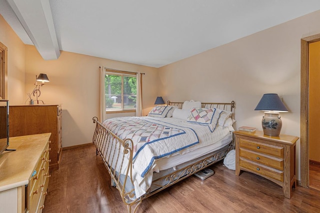 5450 Three Points Blvd Unit 623, Mound, MN 55364 - bedroom featuring wood finished floors and baseboards
