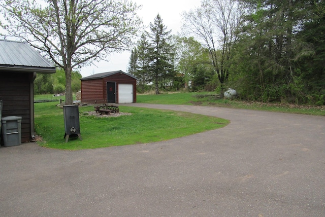 4054 Aspen Rd, Barnum Twp, MN 55767 - view of asphalt driveway