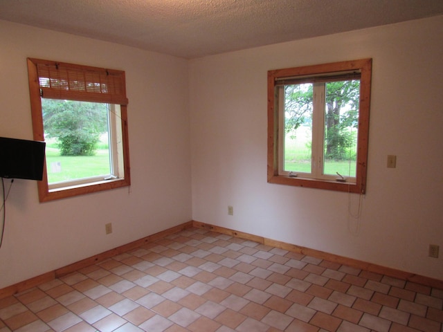 4054 Aspen Rd, Moose Lake, MN 55767 - spare room with baseboards