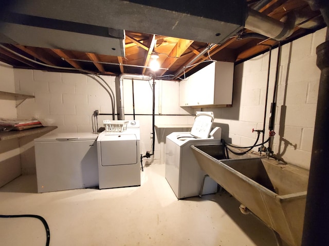 laundry room featuring washer and dryer