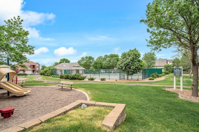 10025 Toledo Dr N, Brooklyn Park, MN 55443 - view of property's community featuring a pool