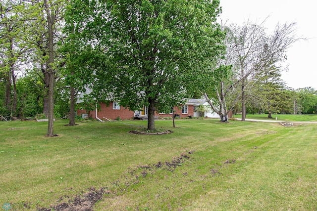 1513 40th Ave N, Moorhead, MN 56560 - view of grassy yard
