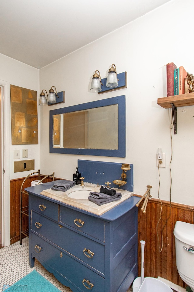 1513 40th Ave N, Moorhead, MN 56560 - bathroom with toilet and vanity