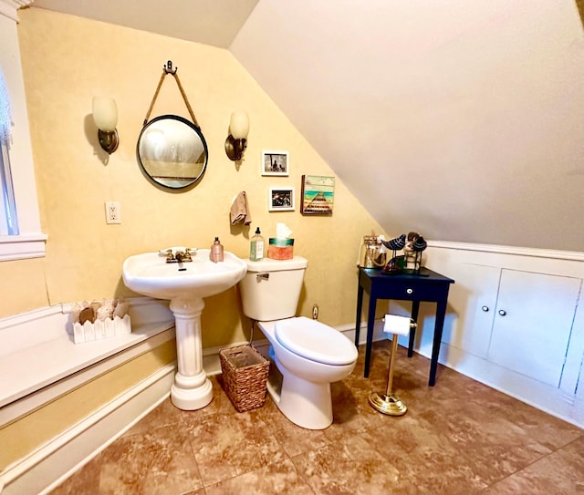 573 Rowland St, Tracy, MN 56175 - half bath with toilet and vaulted ceiling