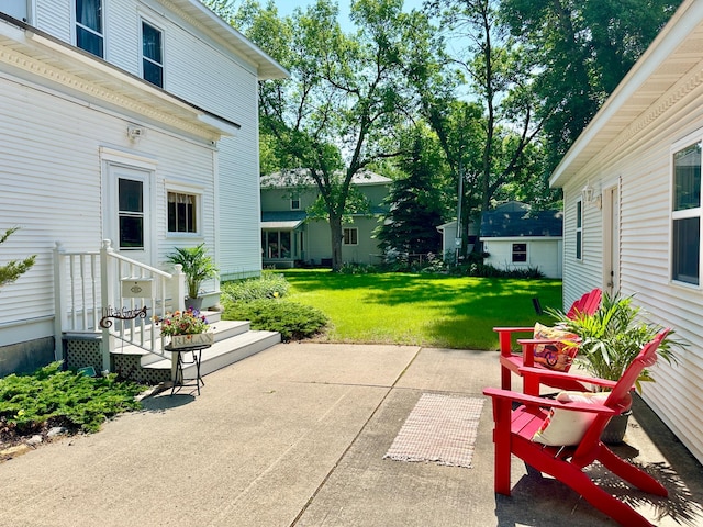 573 Rowland St, Tracy, MN 56175 - view of patio