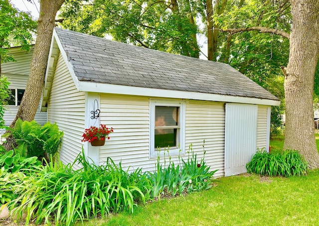 573 Rowland St, Tracy, MN 56175 - view of outdoor structure