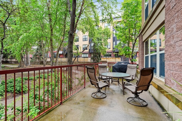 500 2nd St Unit 116, Minneapolis, MN 55401 - view of patio with outdoor dining space