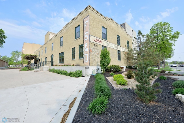 210 11th St N Unit 202, Fargo, ND 58102 - view of property