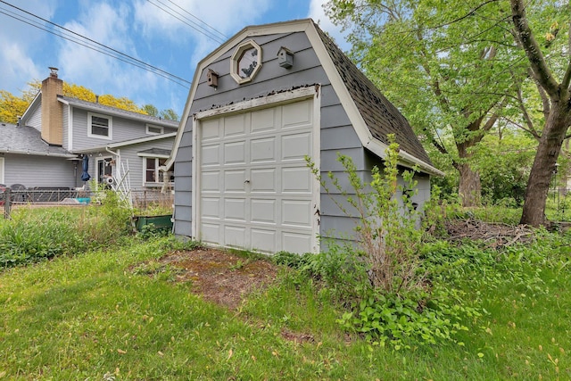 830 Halliday Rd, Saint Cloud, MN 56301 - garage featuring fence