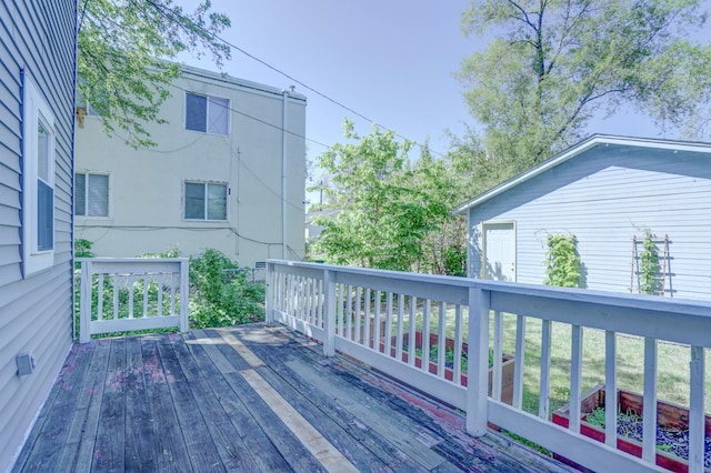 2714 18th Ave S, Minneapolis, MN 55407 - view of wooden terrace