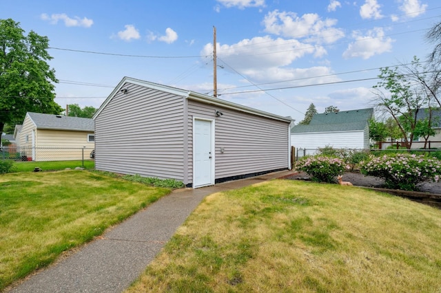 1224 Grotto St N, Saint Paul, MN 55117 - view of garage