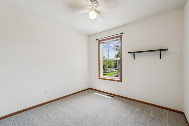 7379 Devin Ln, Shakopee, MN 55379 - spare room with carpet floors, baseboards, and ceiling fan