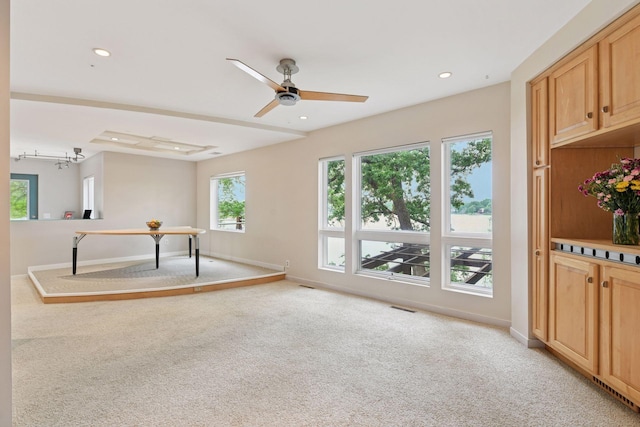 5016 Shady Oak Rd S, Minnetonka, MN 55343 - interior space featuring light carpet, baseboards, ceiling fan, and recessed lighting