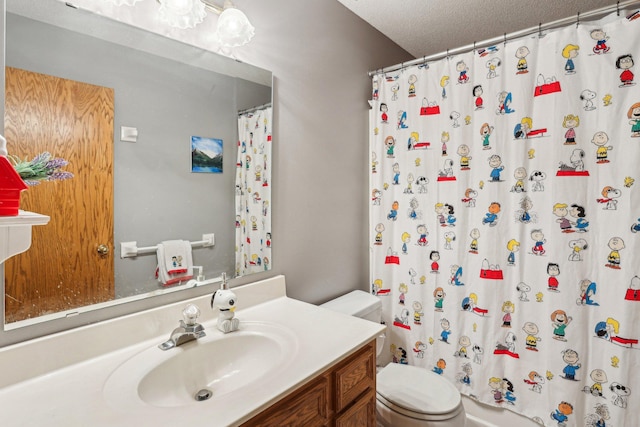 16905 Jalisco Ter W, Lakeville, MN 55044 - full bathroom with vanity, a shower with curtain, and a textured ceiling