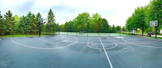 3314 Hazel Trl Unit G, Woodbury, MN 55129 - view of sport court with community basketball court