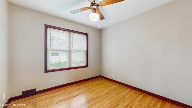 718 Atwood St S, Shakopee, MN 55379 - empty room with baseboards, light wood finished floors, and a ceiling fan