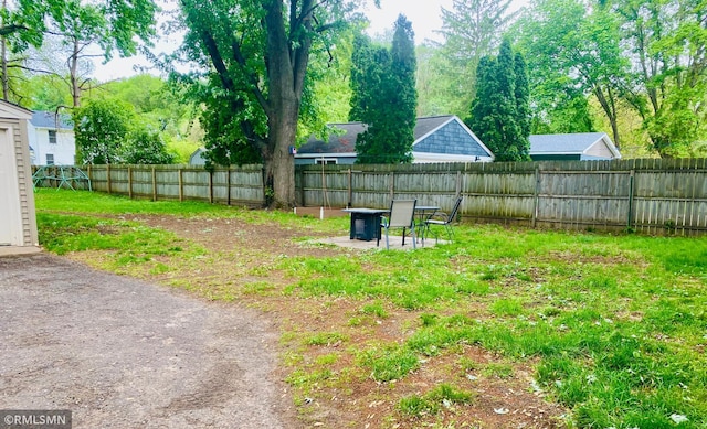 view of fenced backyard