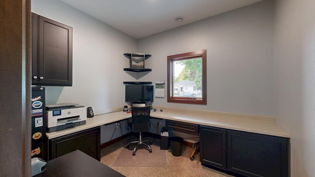 380 7th St SE, Chatfield, MN 55923 - home office featuring built in study area and carpet floors